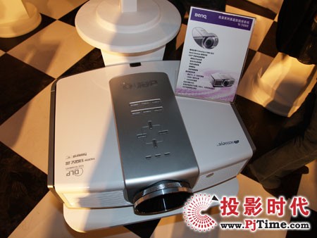 明基W5000投影機