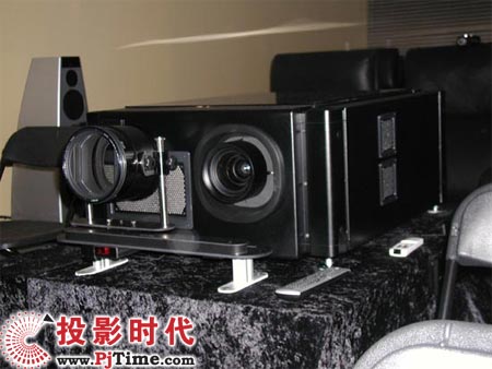 LCOSꇠILŴ Meridian4KͶӰC