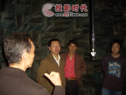 上海世博局相關領導、專家考察迪士普