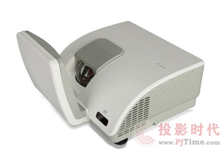 Infocomm 2010:麗訊推D795WT超短焦投影機