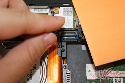pwˬ PӛQb840 SSD̳