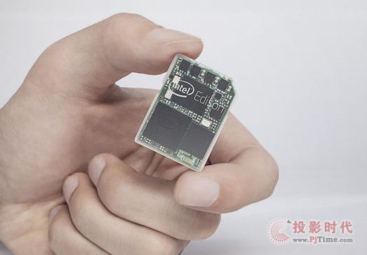 英特爾發布超迷你電腦 僅SD卡大小