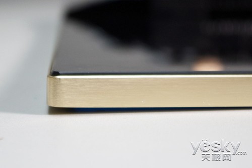 ߲ˤğSlim TV(zhn)O