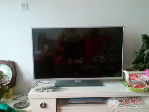 Wѕ΄S LED 42E5CHR