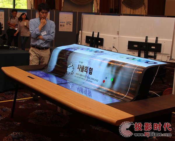 LGD_l77ӢԼ͸OLED@ʾ