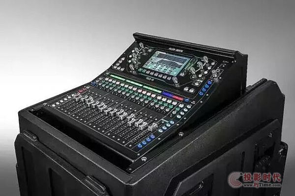 Allen&Heath96 kHz SQϵ{_