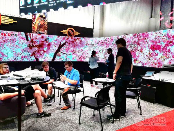 Ϳƹ@G2018 INFOCOMM(gu)չ
