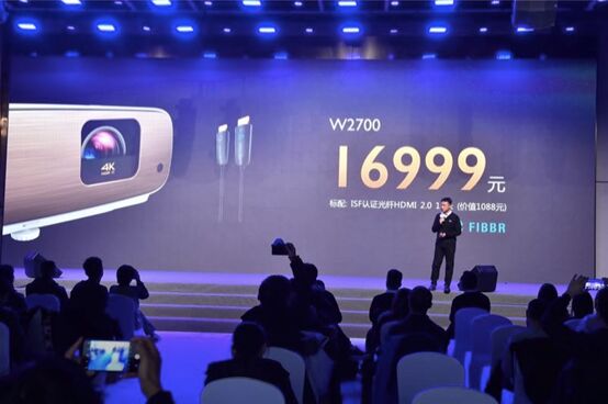CES 2019ƷɫͶӰM4KVɫCN
