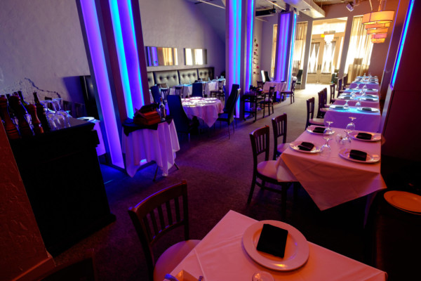 ÉclairBistro\(yn)ͶӰӳ׃òw(yn)