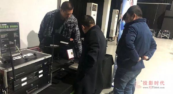 2019 SHURE BLX/BLXRoϵyg
