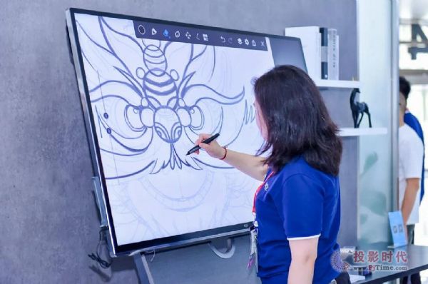BOE|yȫMini LEDǻһwC(j)InfoComm China2021