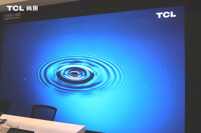 TCLÔyȫ½QLED(j)ԪXR̓M(chng)TSϵСgTSϵCOBԼNXTHUBϵV60proǻƽ及(qing)(sh)ISLEչ