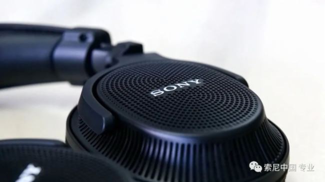 MDR-MV1O C HiFi