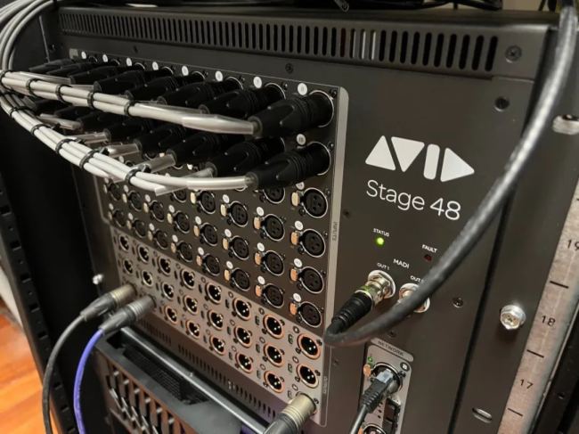 Avid VENUES6LմԺUϵy(tng)-F(xin)U{(dio)_