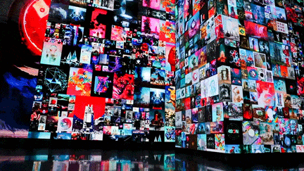 Ͼ» x ȫBeeple@ʬFʷԊչ